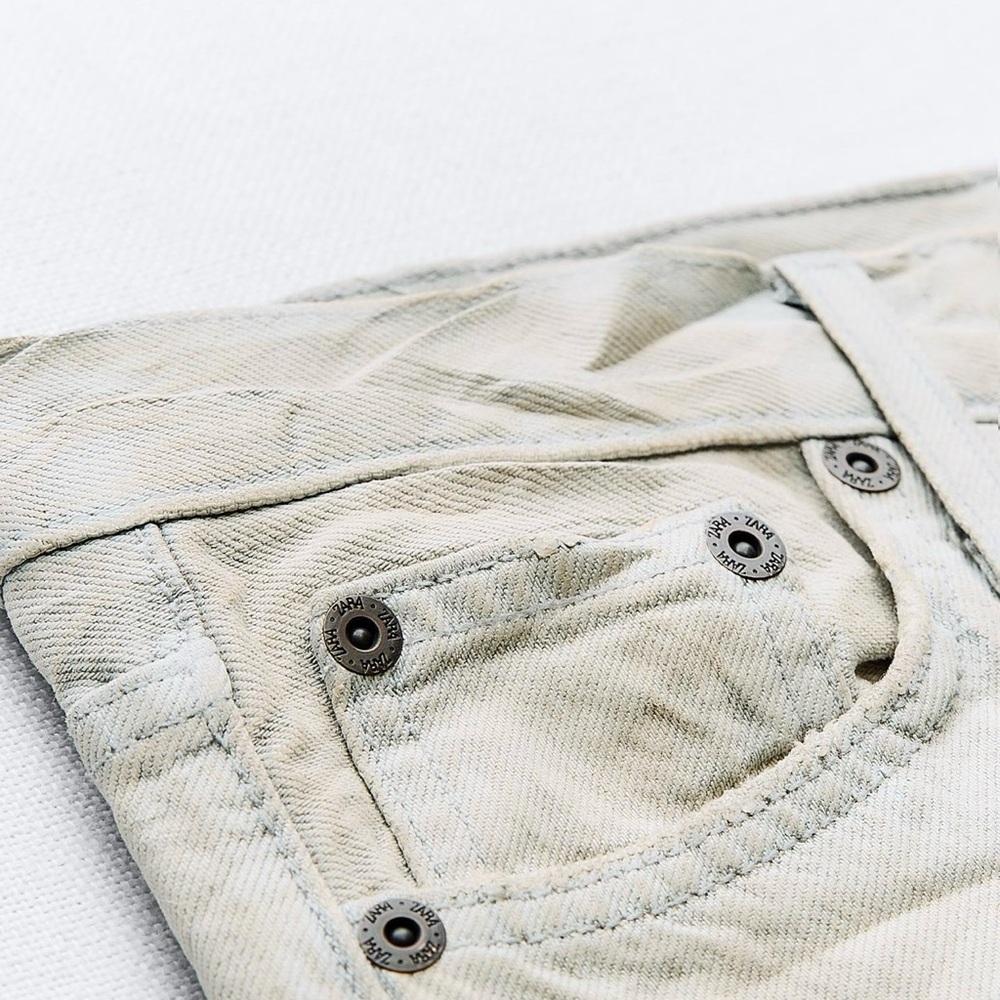 Zara Jeans NWT TRF Mid Wrinkle Effect Coated Jeans - Picture 3 of 4